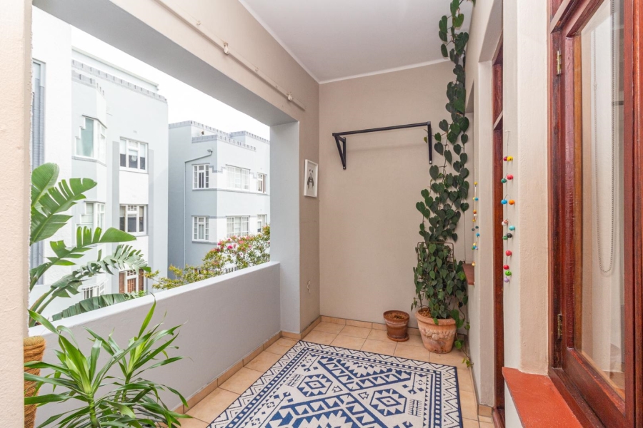 To Let 2 Bedroom Property for Rent in Gardens Western Cape